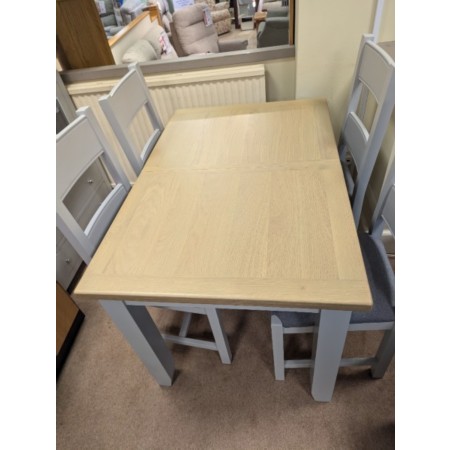 Sturtons - Lyndhurst Dining Table and 4Chairs